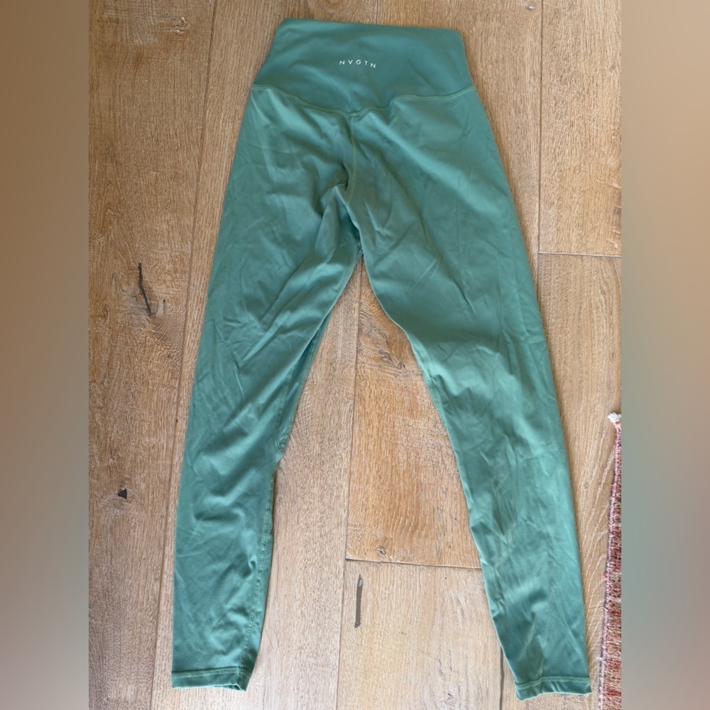 NVGTN jade green leggings size medium